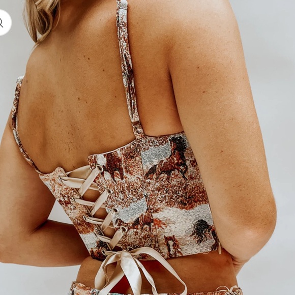 LOOKING FOR - Wild Horse Tapestry Corset Top - Picture 2 of 2